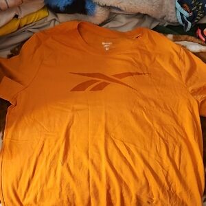 Reebok Women's Shirt Size M